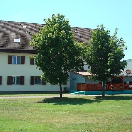 Hotel Termal Tiszaújváros Exterior foto