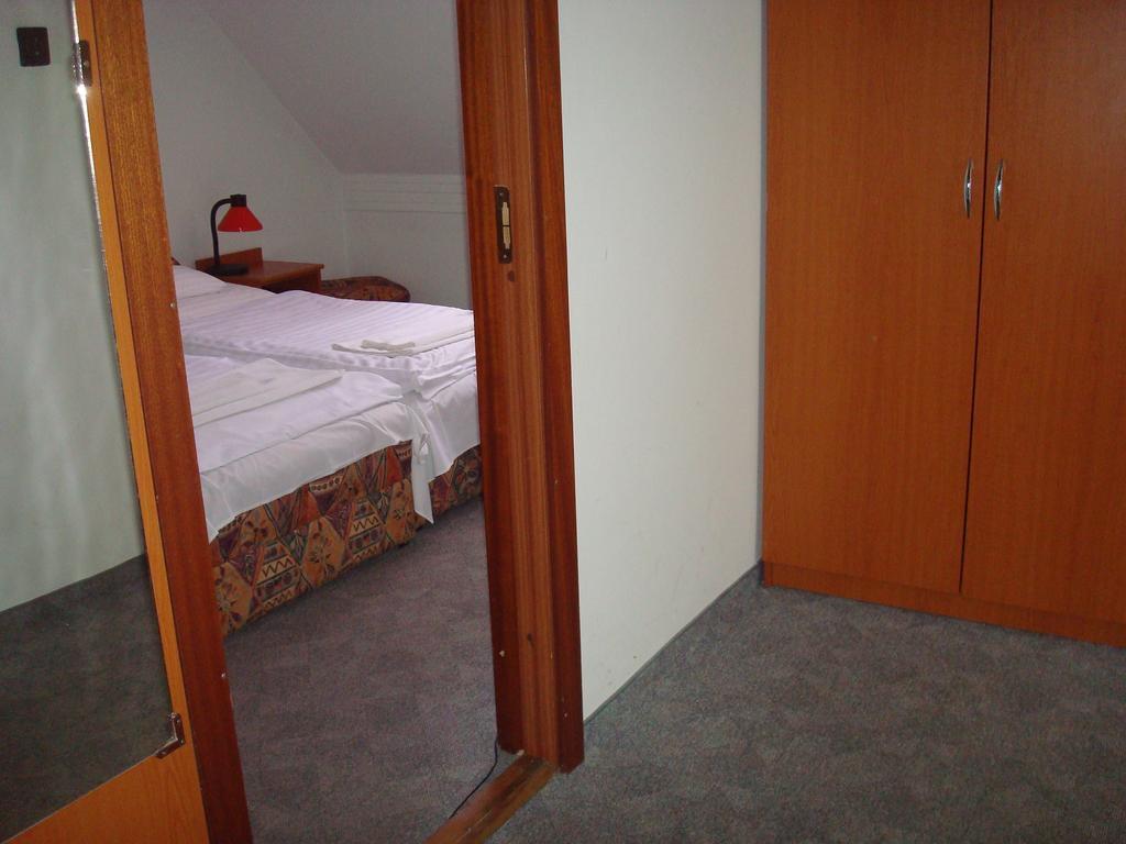 Hotel Termal Tiszaújváros Zimmer foto