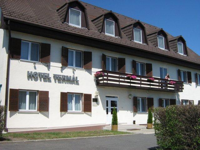Hotel Termal Tiszaújváros Exterior foto
